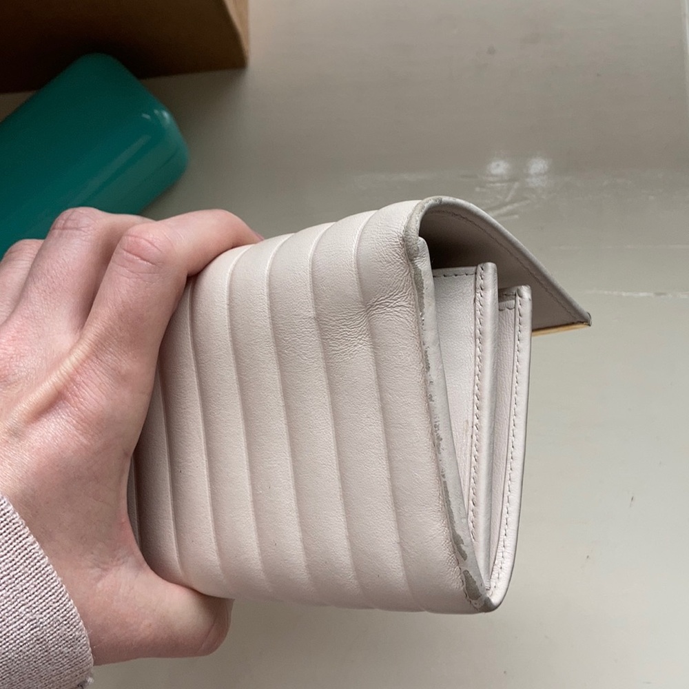 Salvatore Ferragamo wallet - Picture 14 of 16